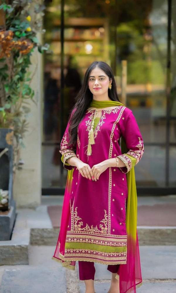 Omal By Komal 3PC-Heavy Embroidered Lawn Suit