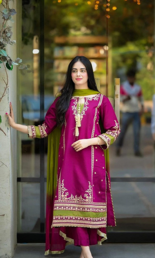 Omal By Komal 3PC-Heavy Embroidered Lawn Suit